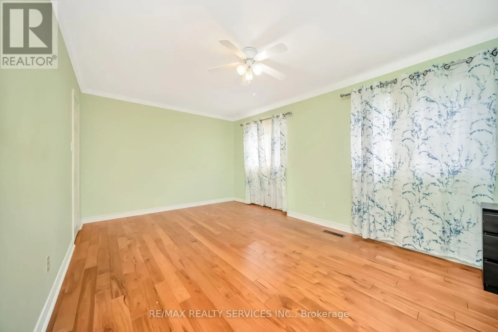 68 - 68 BARONWOOD COURT