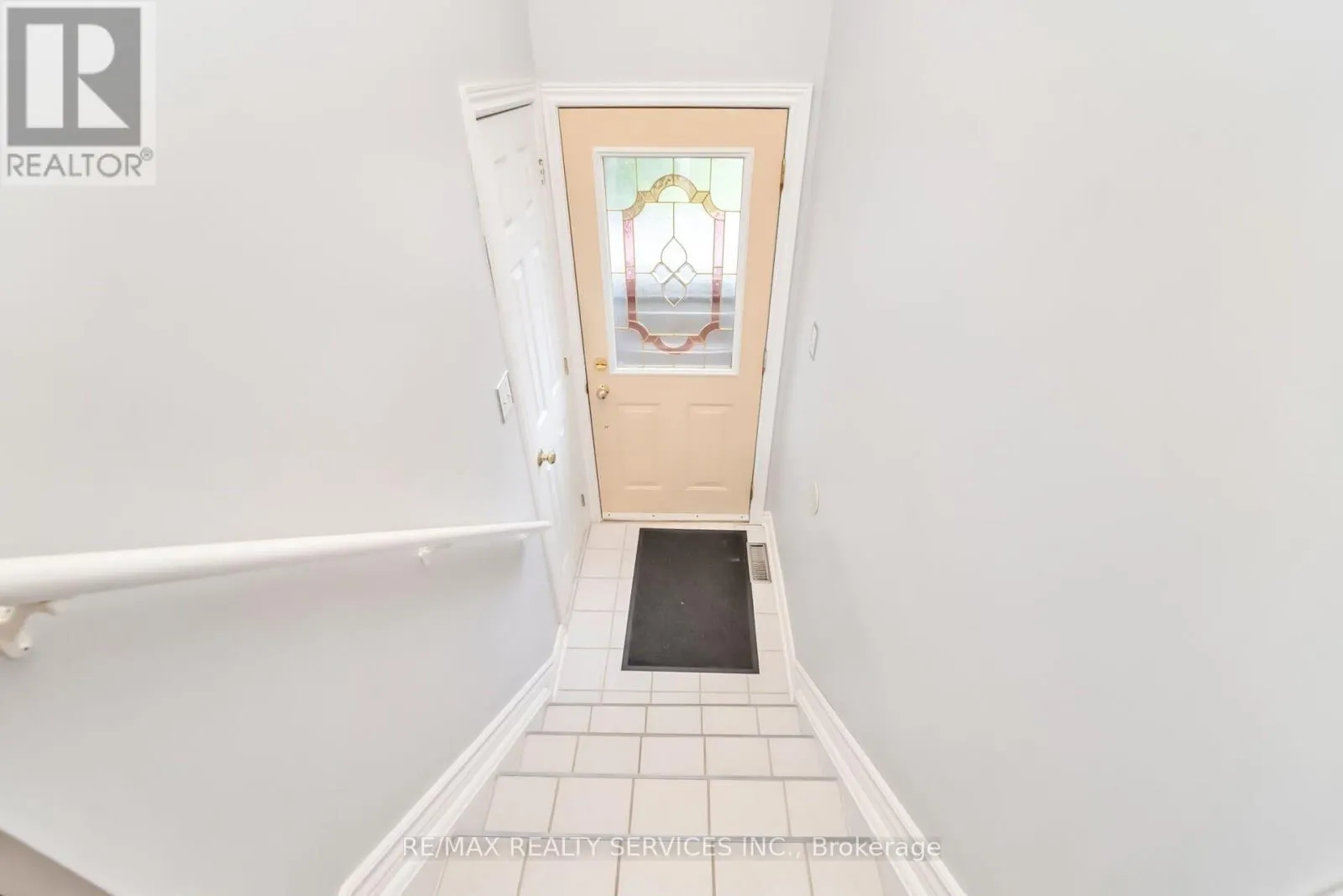 68 - 68 BARONWOOD COURT