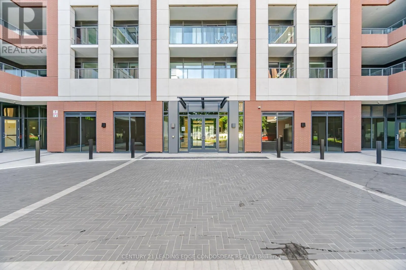 1606 - 4010 EGLINTON AVENUE W
