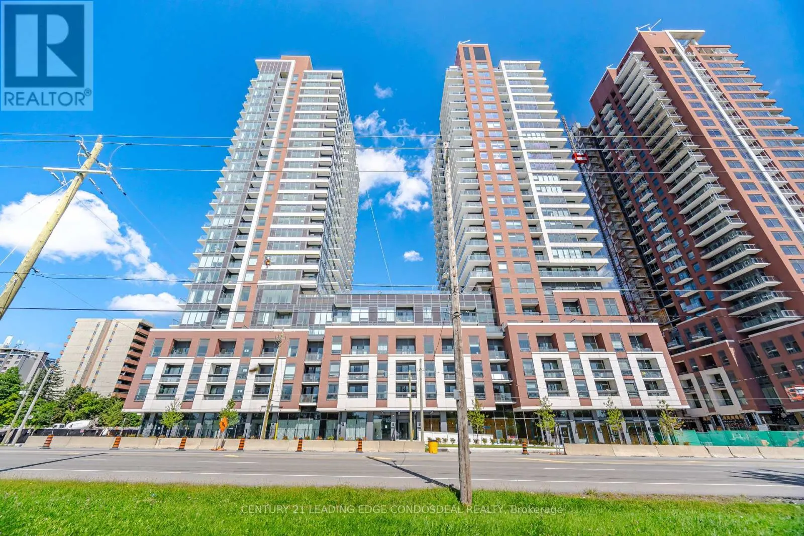 1606 - 4010 EGLINTON AVENUE W