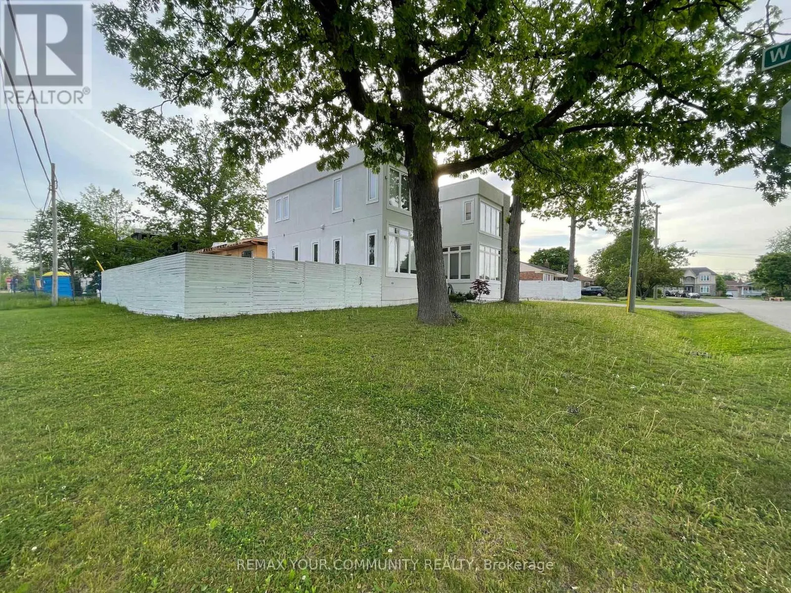 338 WOODALE AVENUE
