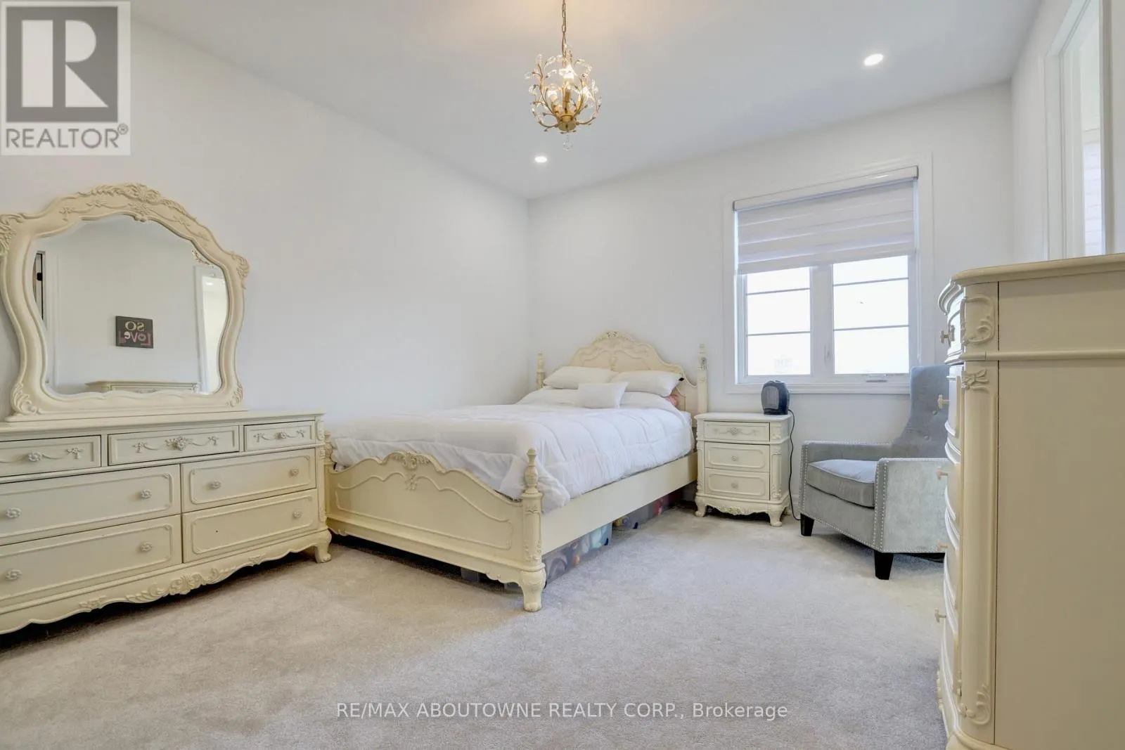 1416 FORD STRATHY CRESCENT