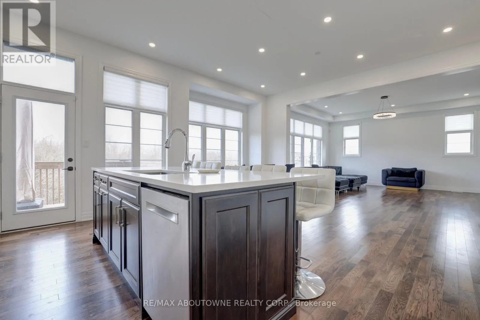 1416 FORD STRATHY CRESCENT