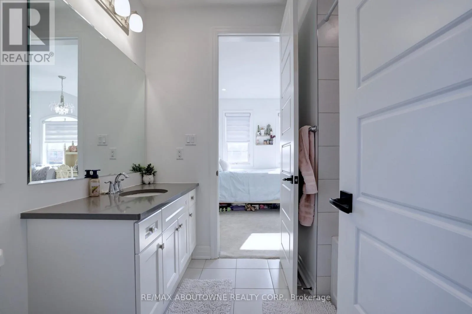 1416 FORD STRATHY CRESCENT