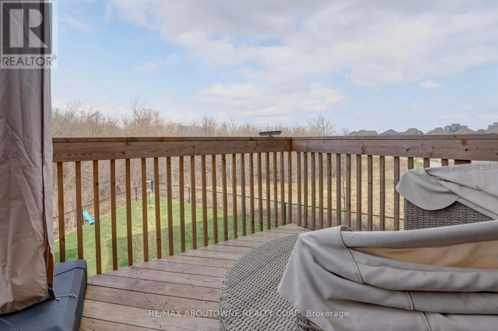1416 FORD STRATHY CRESCENT