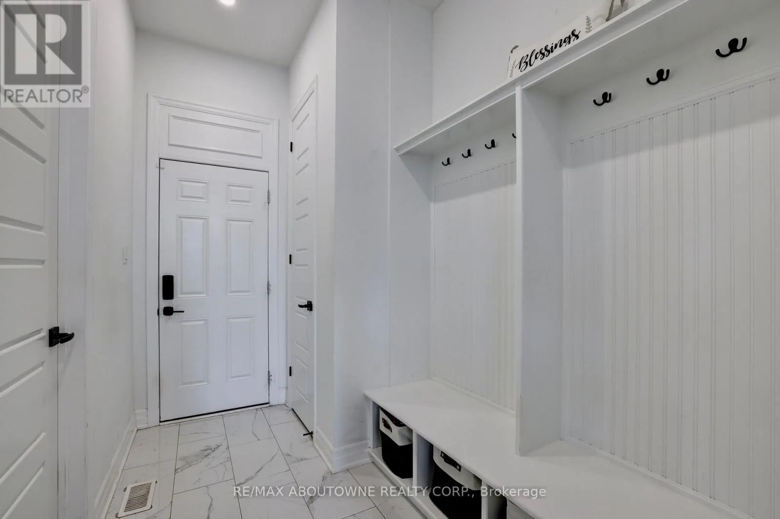 1416 FORD STRATHY CRESCENT