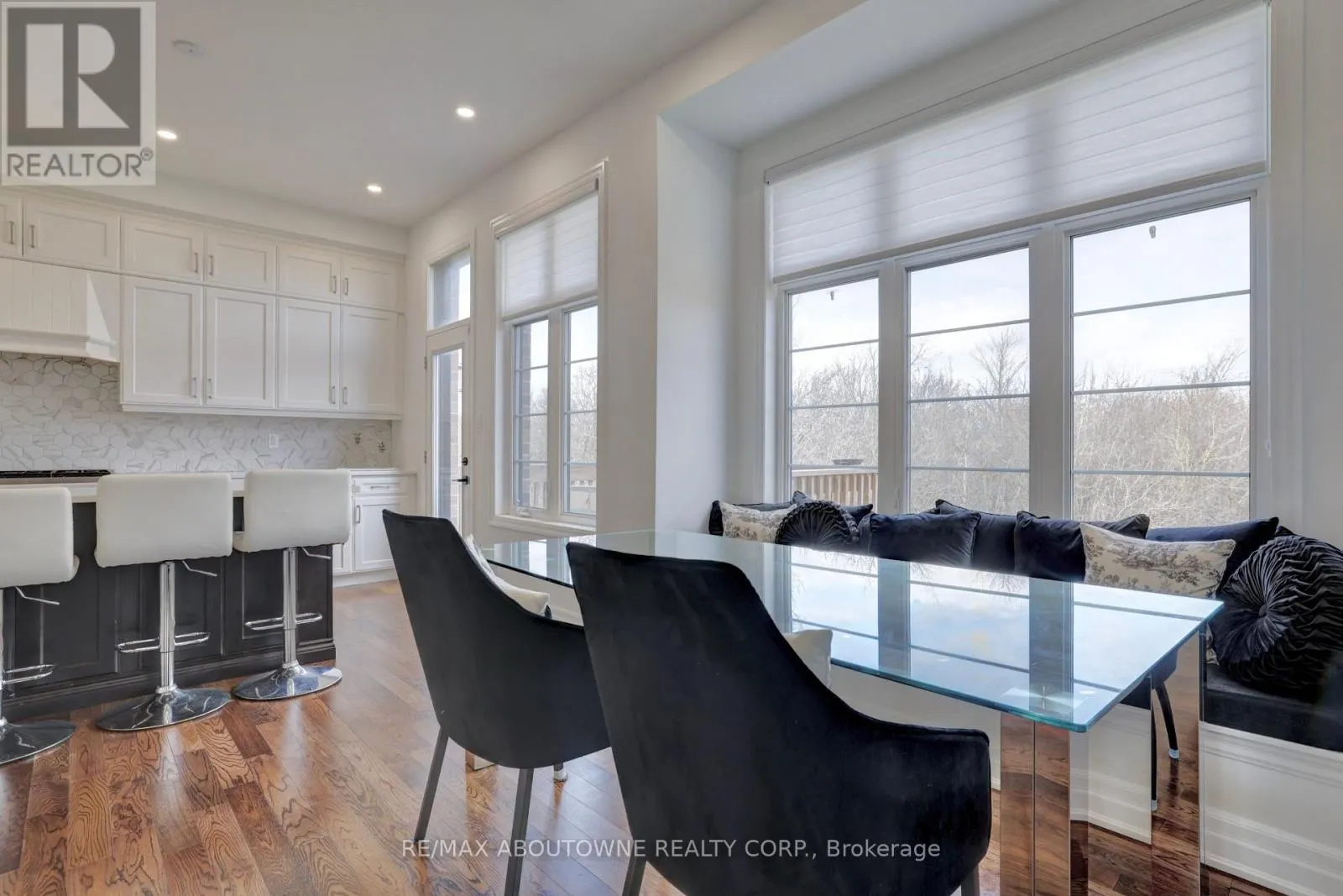 1416 FORD STRATHY CRESCENT