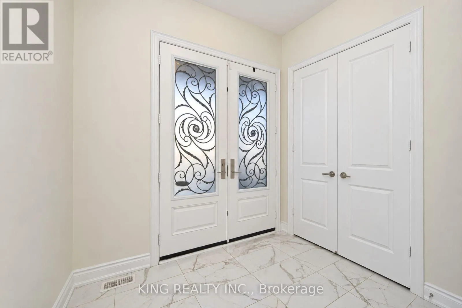 2359 IRENE CRESCENT