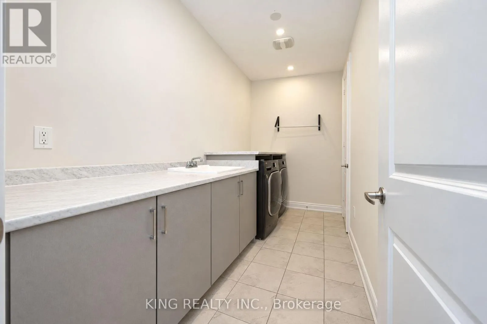 2359 IRENE CRESCENT