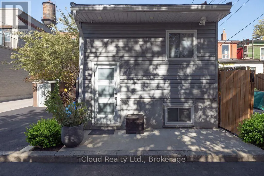 225 WALLACE AVENUE