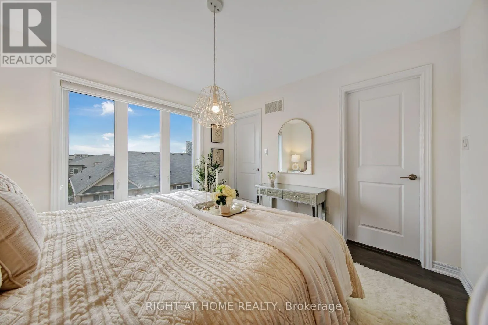 408 BELCOURT COMMON