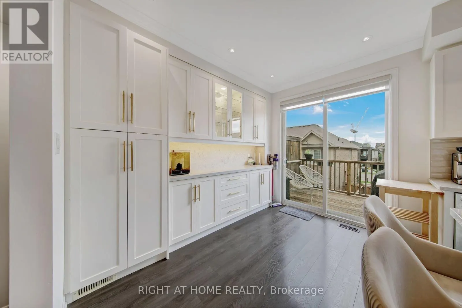 408 BELCOURT COMMON