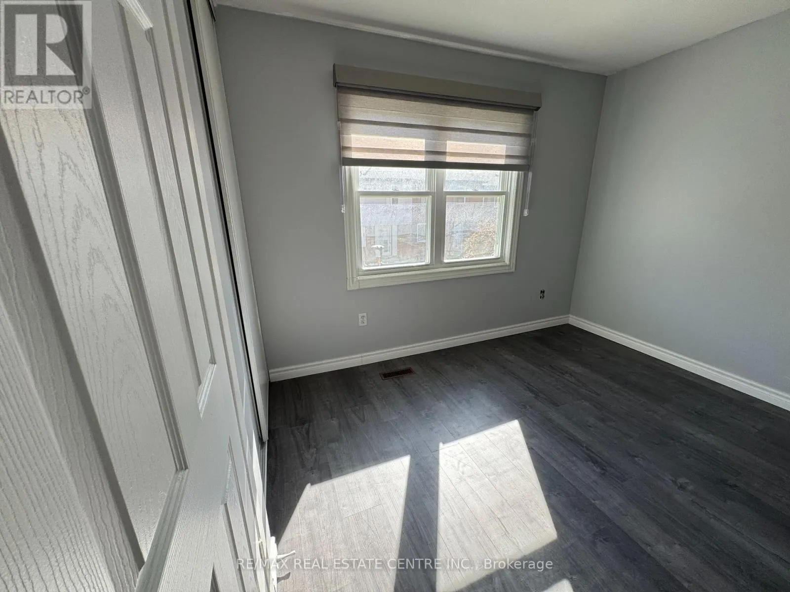 12 - 2825 GANANOQUE DRIVE
