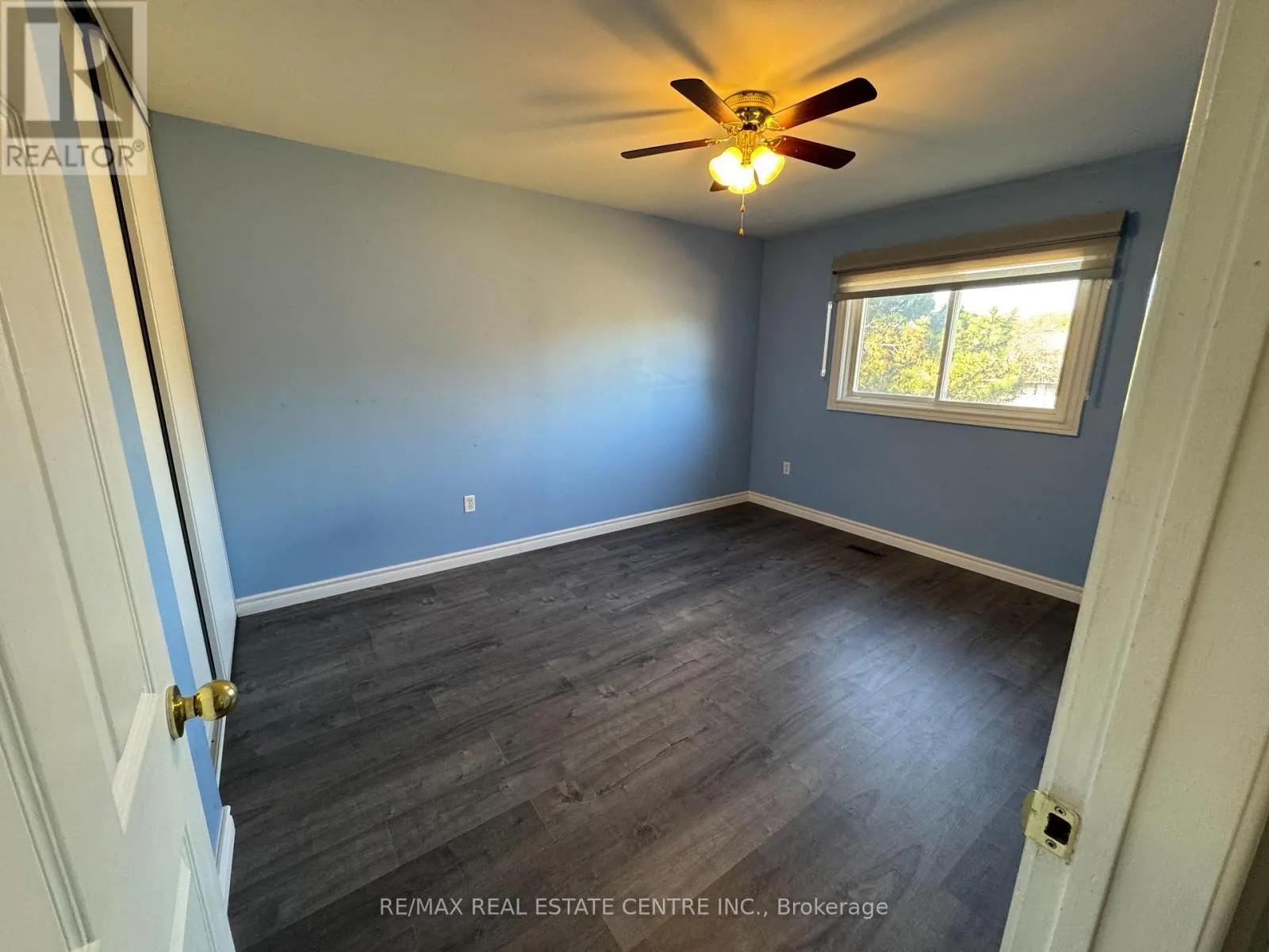 12 - 2825 GANANOQUE DRIVE