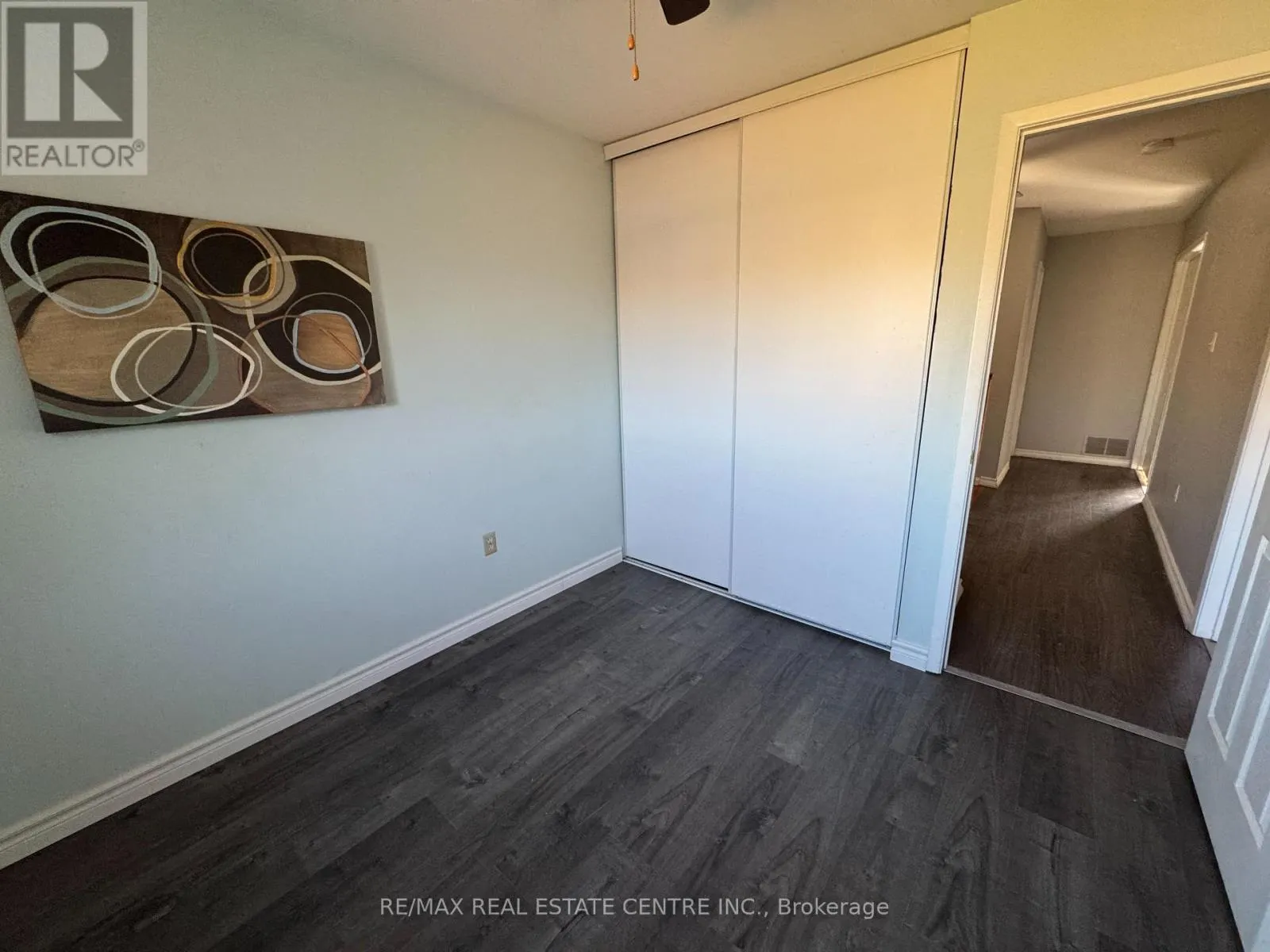 12 - 2825 GANANOQUE DRIVE