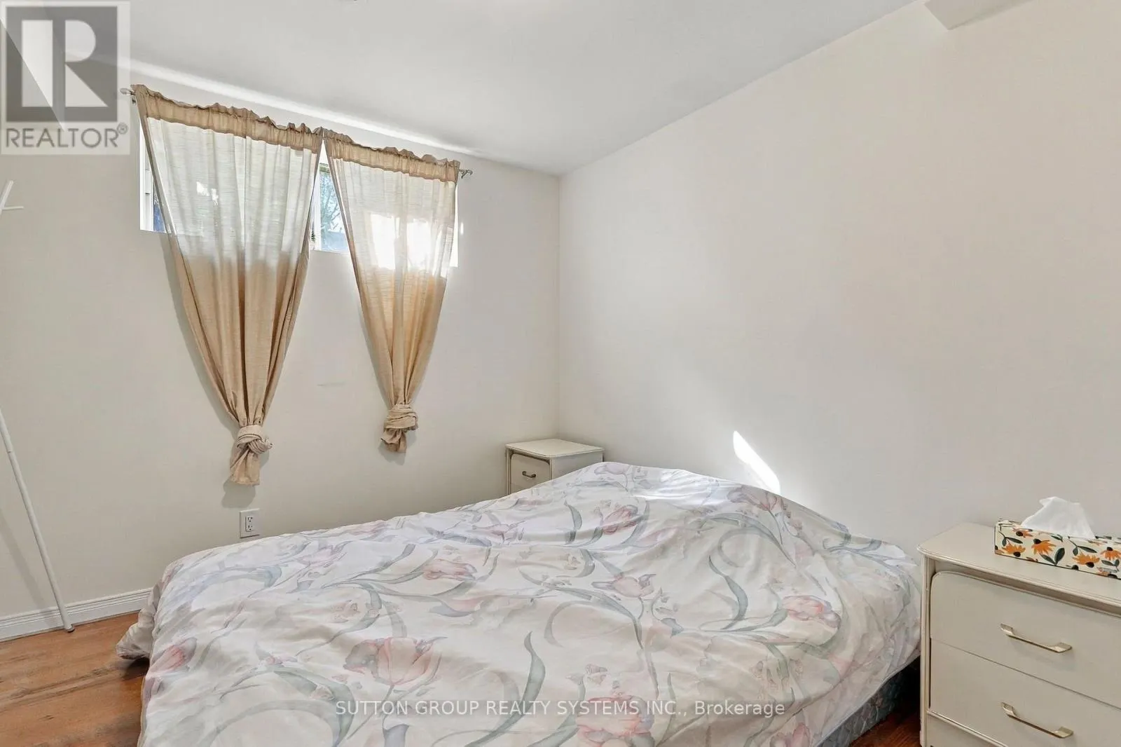 120 TARRAGONA BOULEVARD