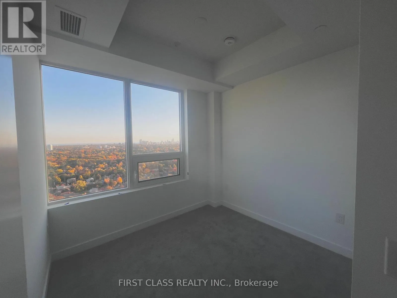 2608 - 4010 EGLINTON AVENUE W
