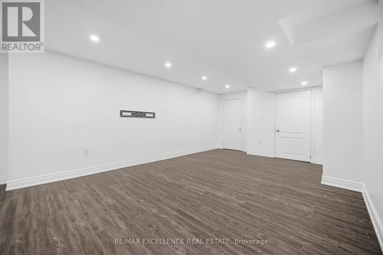 13 SAGE MEADOW CRESCENT