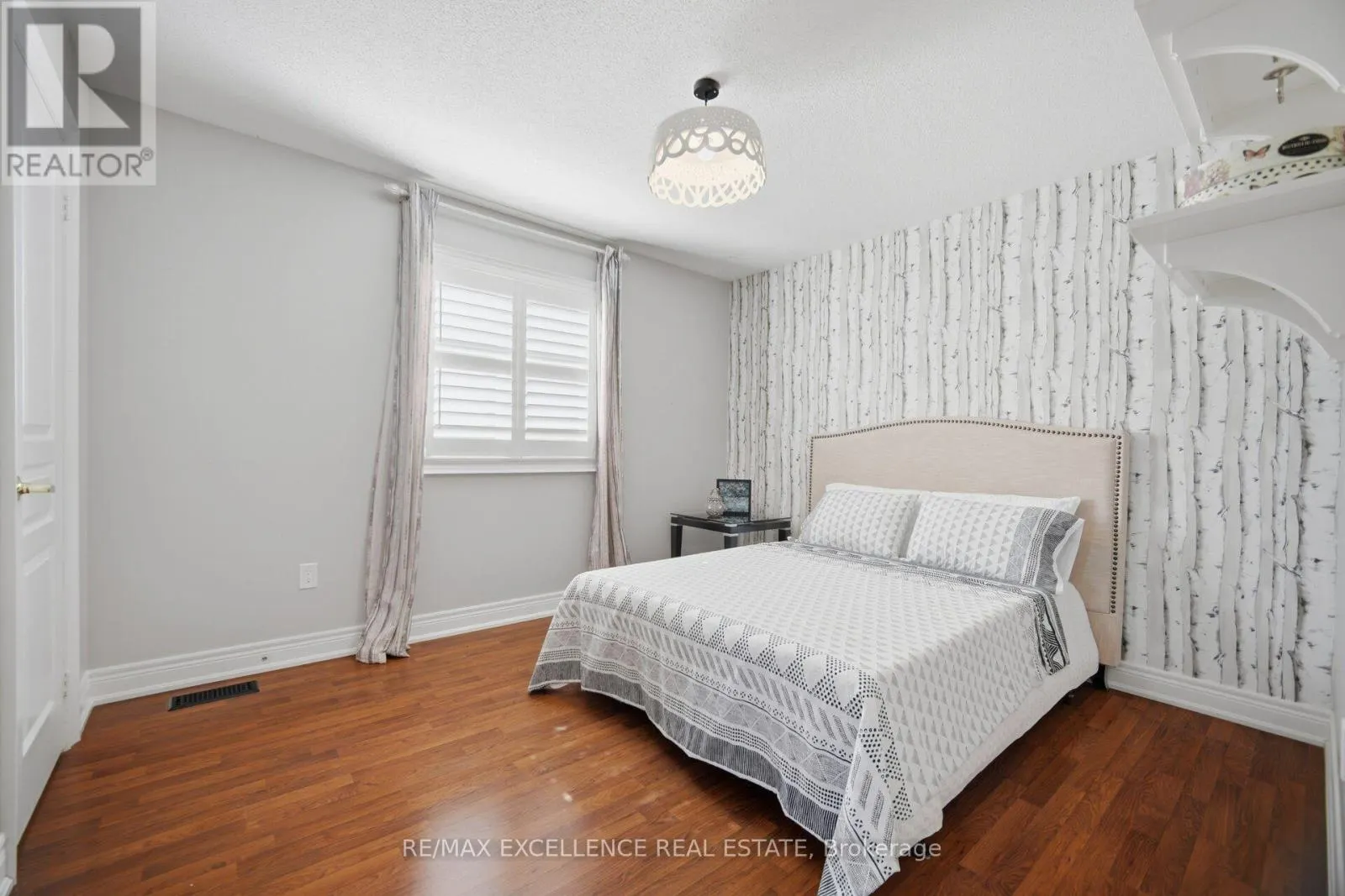 13 SAGE MEADOW CRESCENT