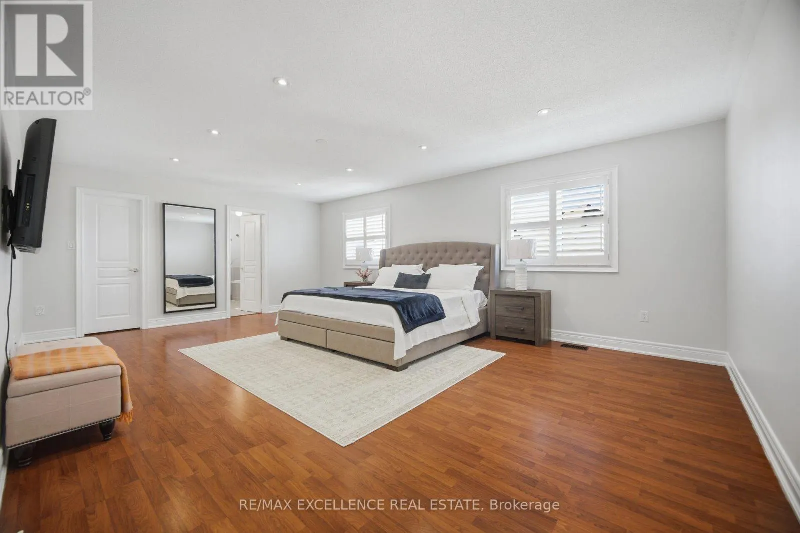 13 SAGE MEADOW CRESCENT