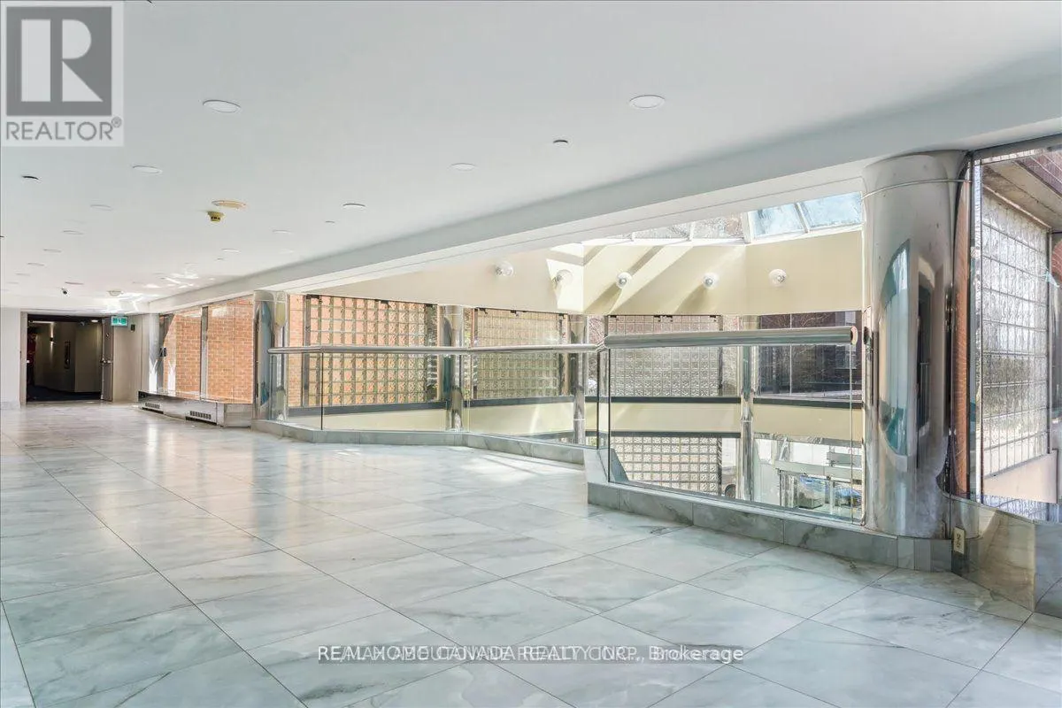 602 - 325 WEBB DRIVE