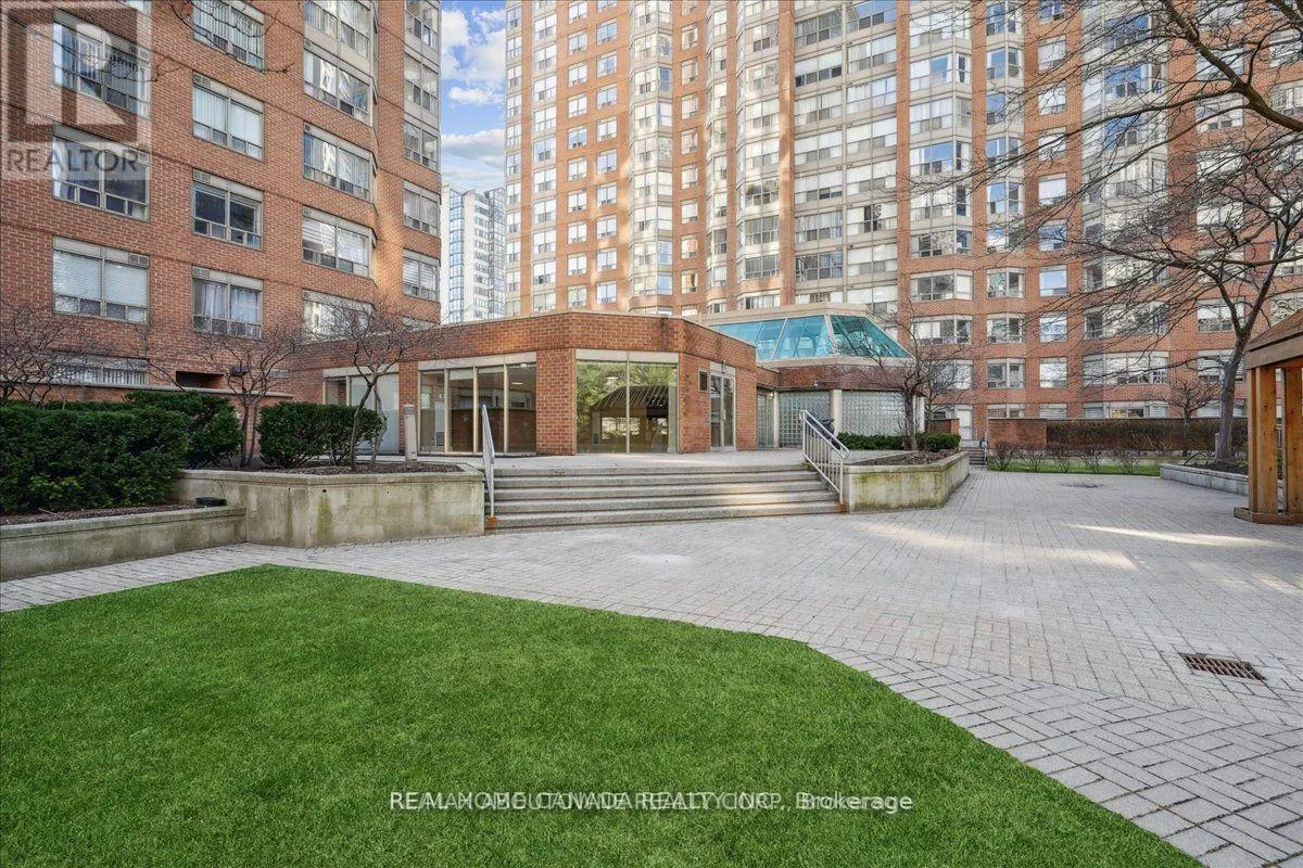 602 - 325 WEBB DRIVE