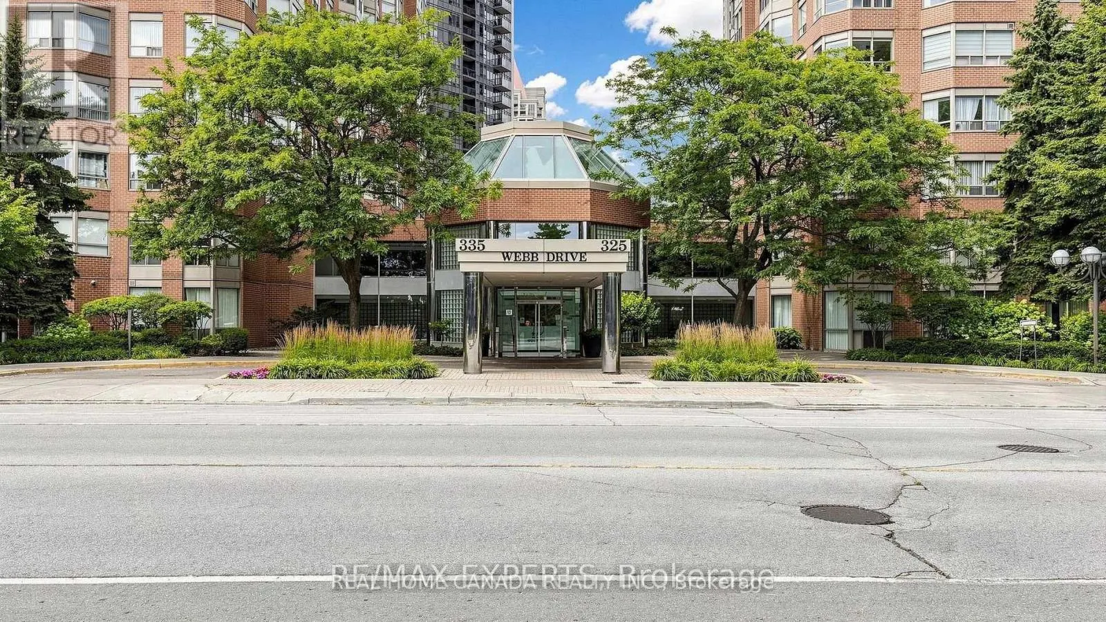 602 - 325 WEBB DRIVE