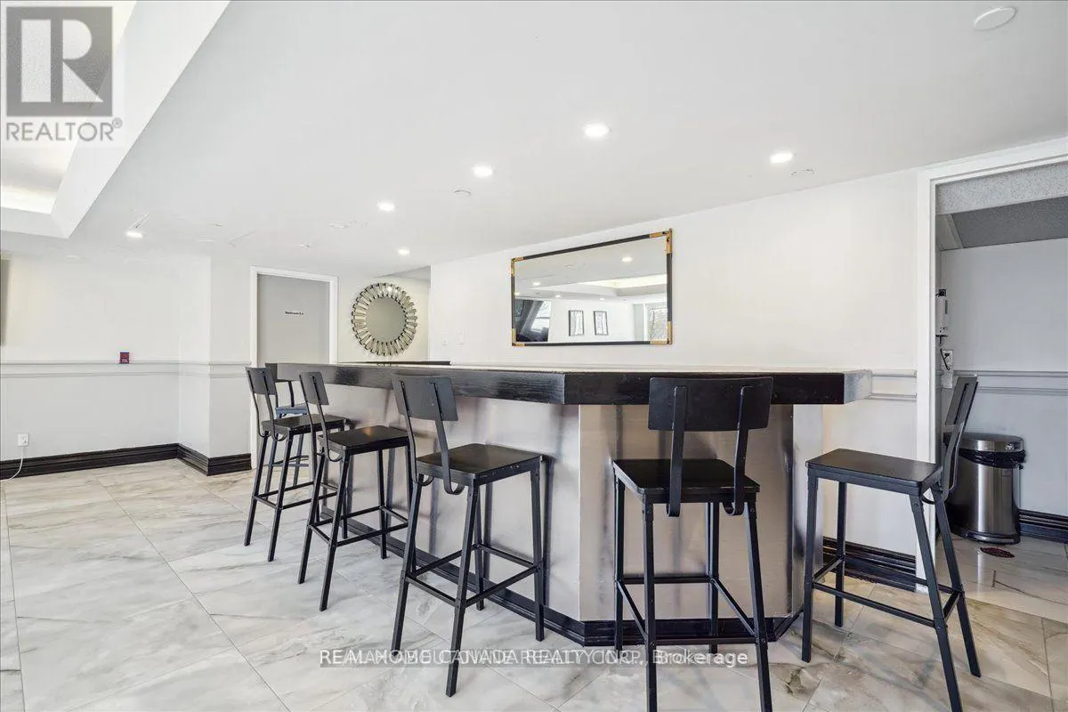 602 - 325 WEBB DRIVE