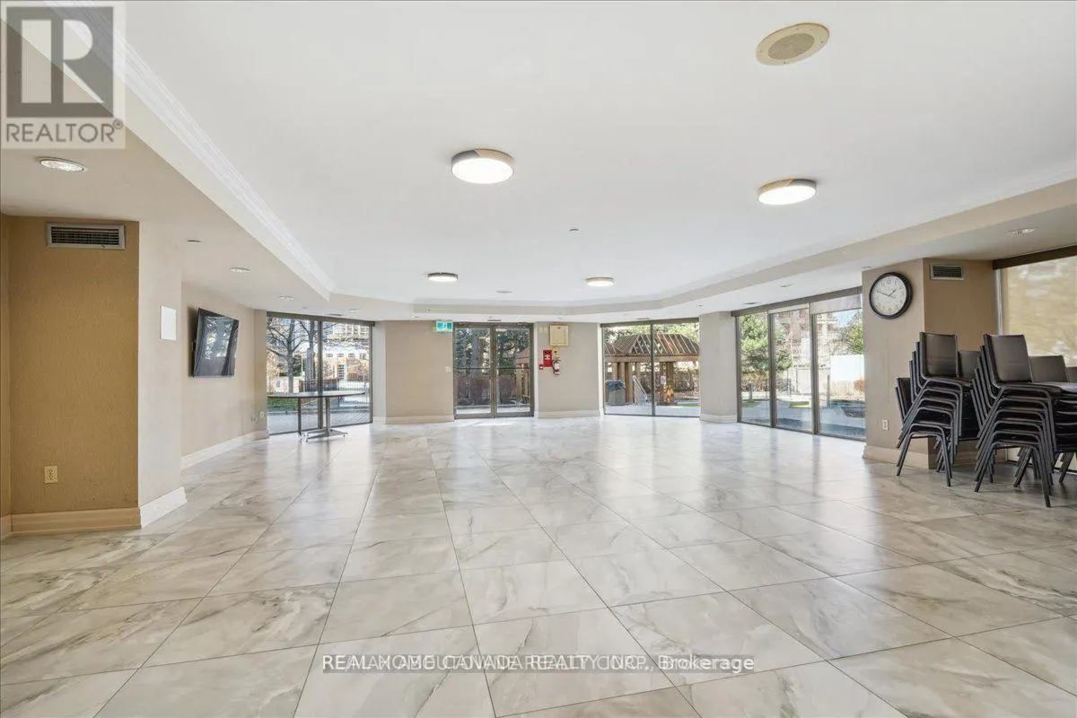 602 - 325 WEBB DRIVE