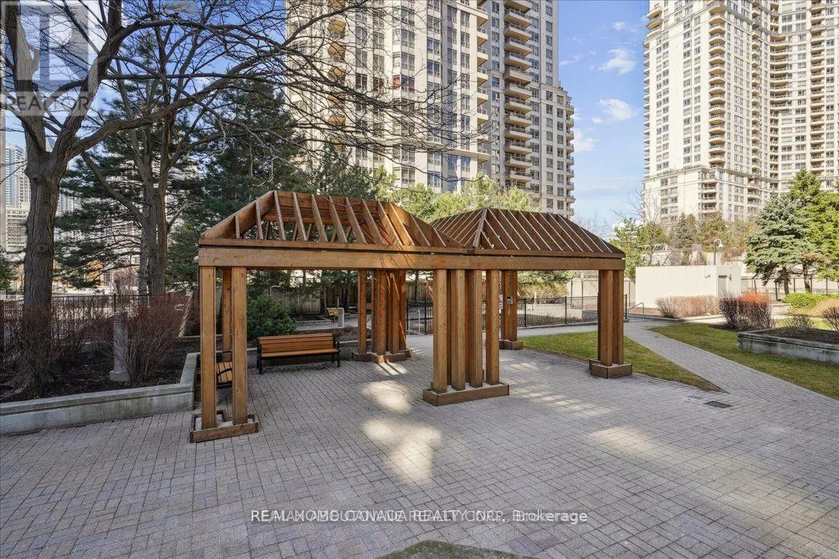 602 - 325 WEBB DRIVE