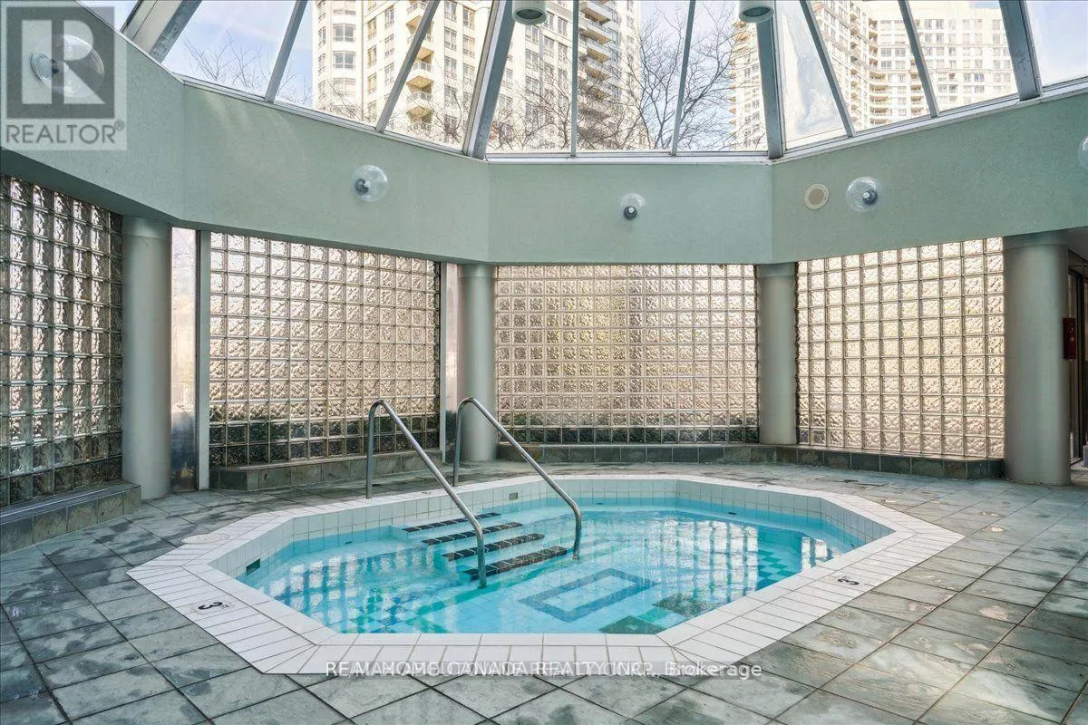 602 - 325 WEBB DRIVE