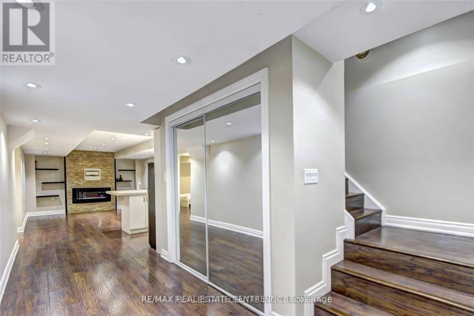 (LOWER) - 6393 SEAVER ROAD
