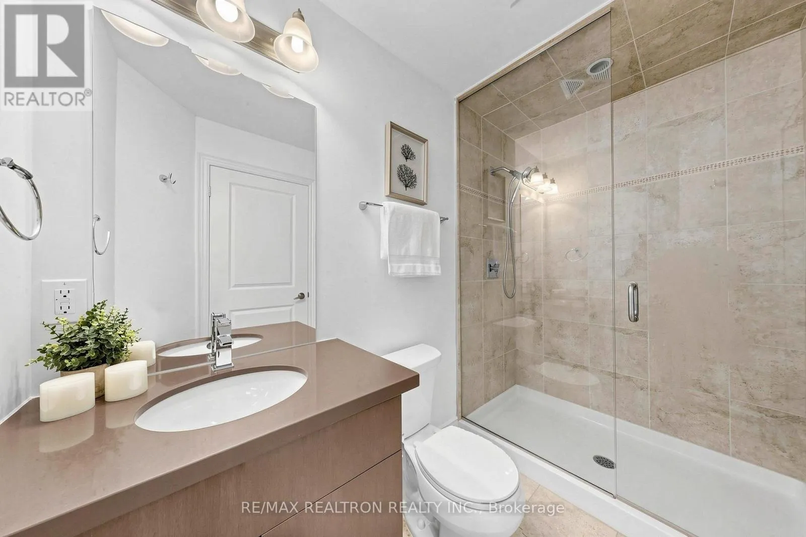 201 - 205 LAKESHORE ROAD W