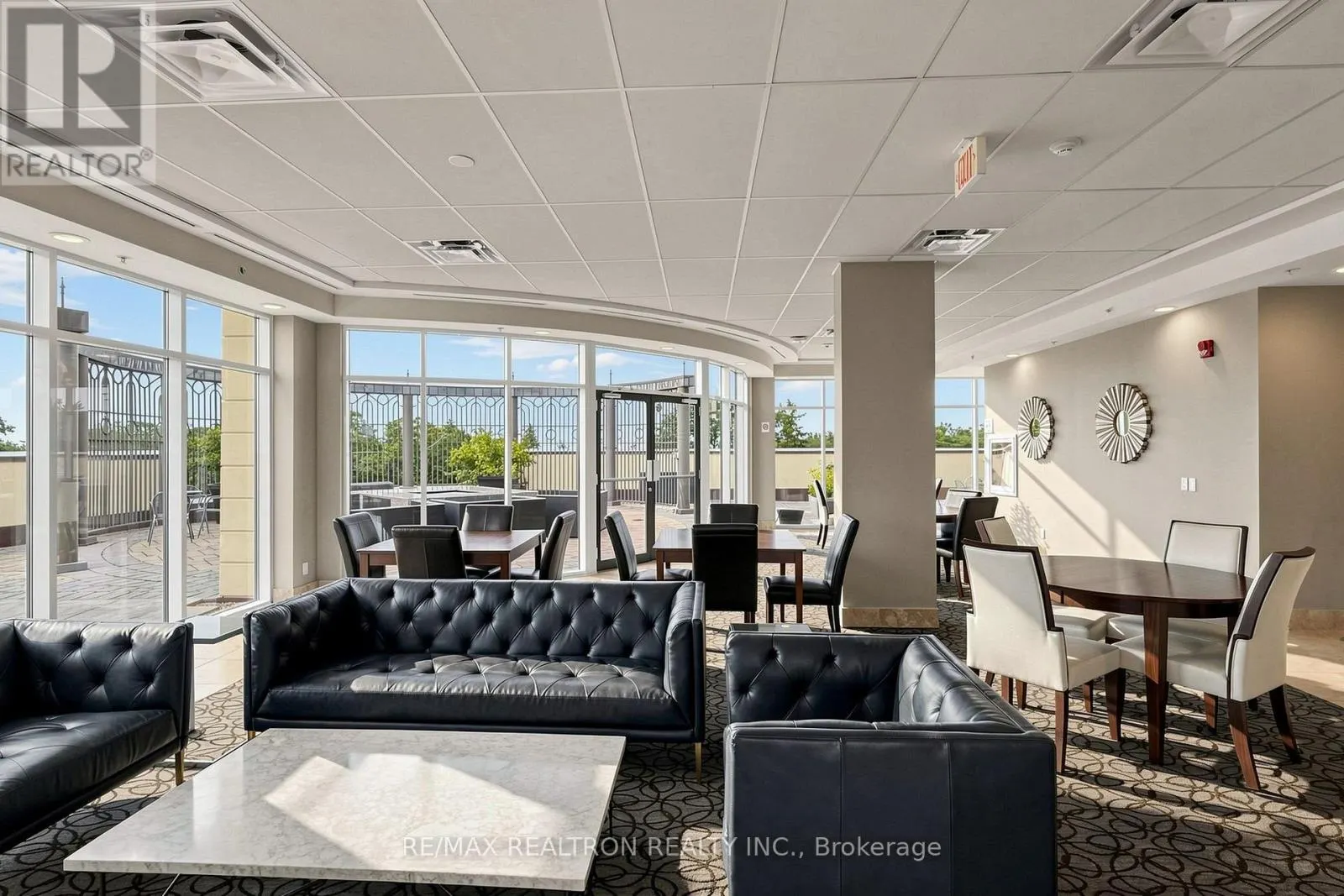 201 - 205 LAKESHORE ROAD W