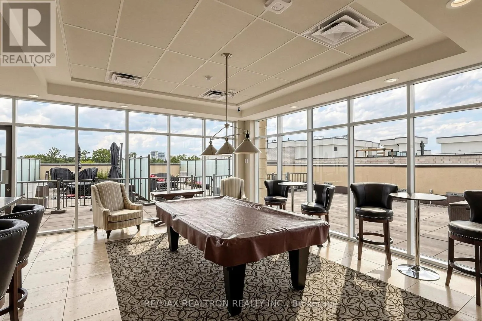 201 - 205 LAKESHORE ROAD W
