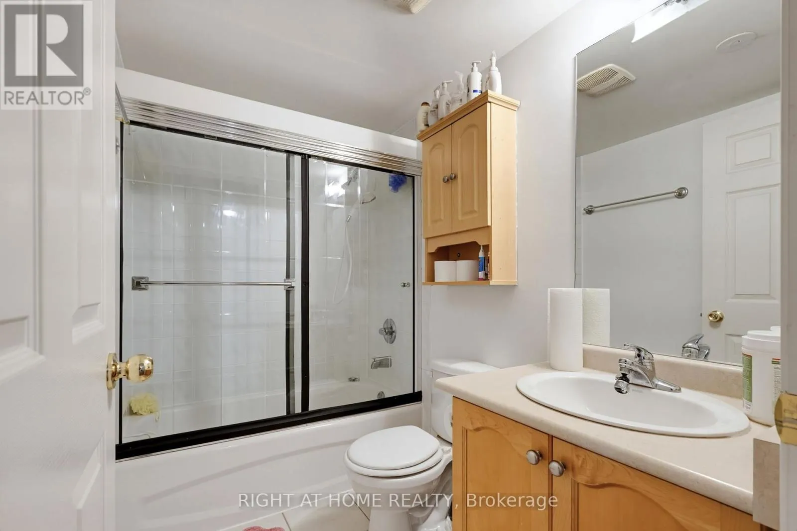 2095 - 55 GEORGE APPLETON WAY
