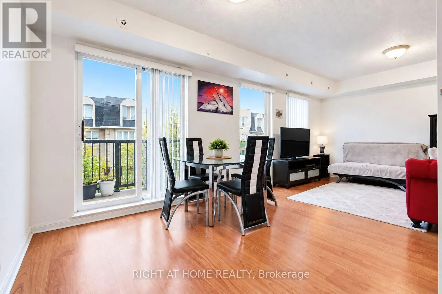 2095 - 55 GEORGE APPLETON WAY