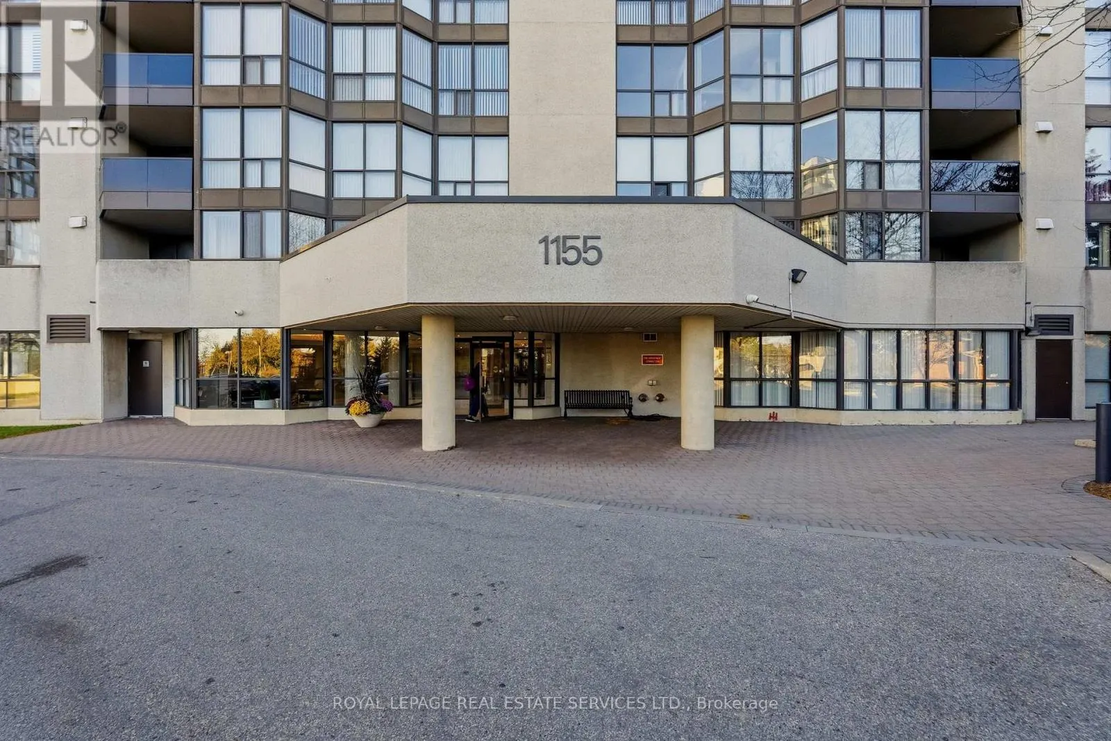 1004 - 1155 BOUGH BEECHES BOULEVARD