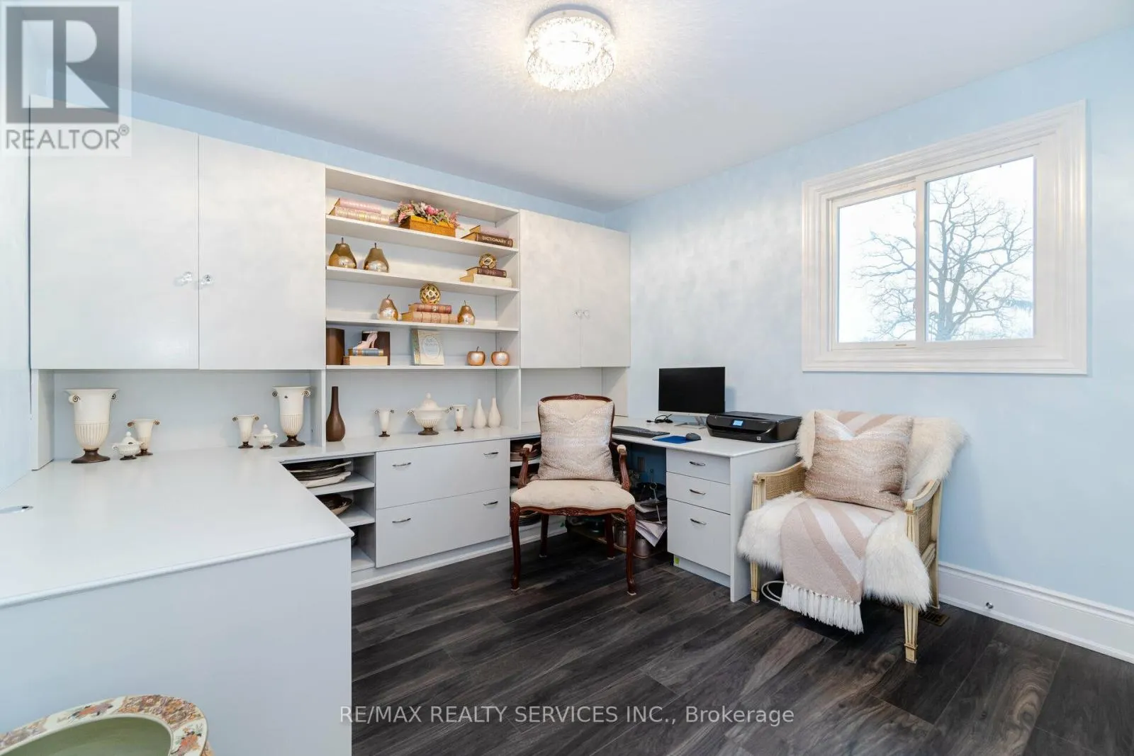 15 PINE RIDGE LANE