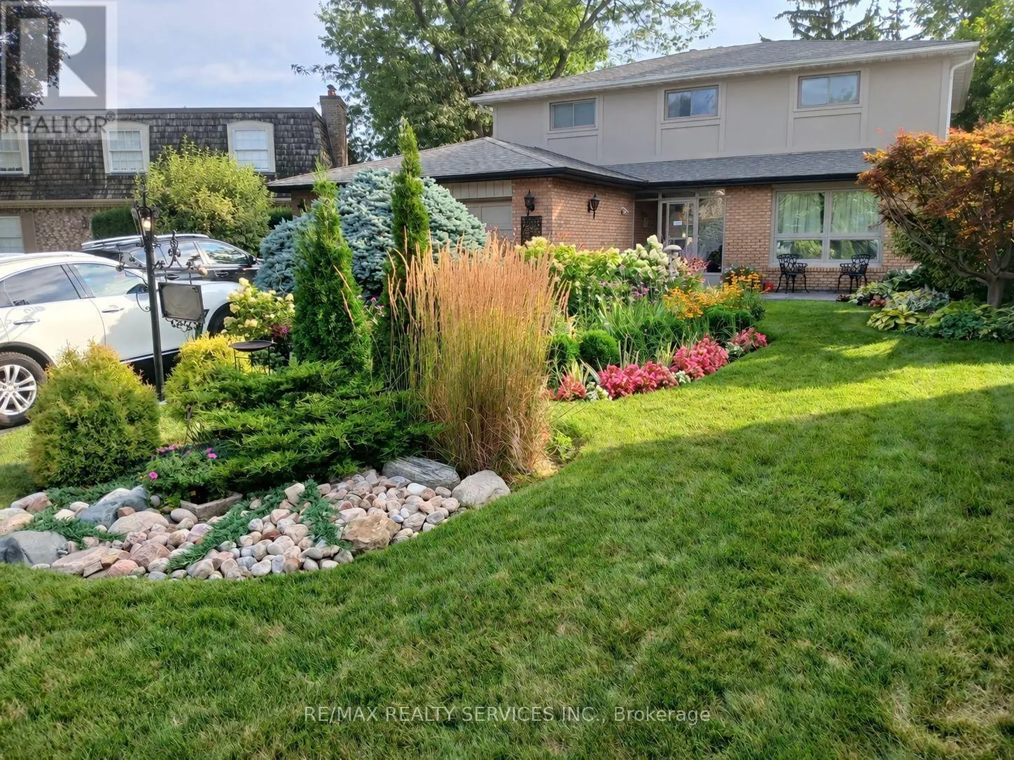 15 PINE RIDGE LANE