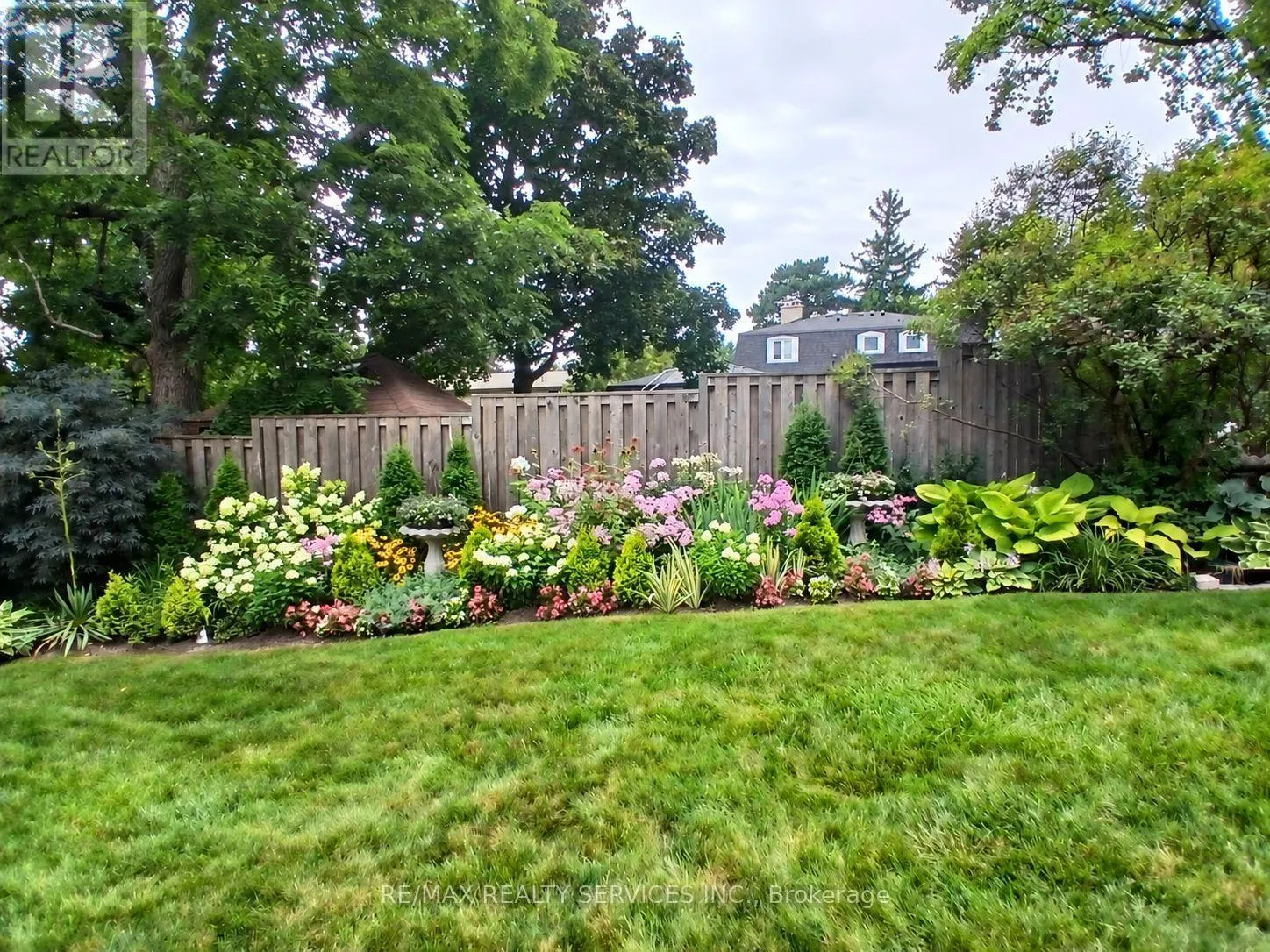 15 PINE RIDGE LANE