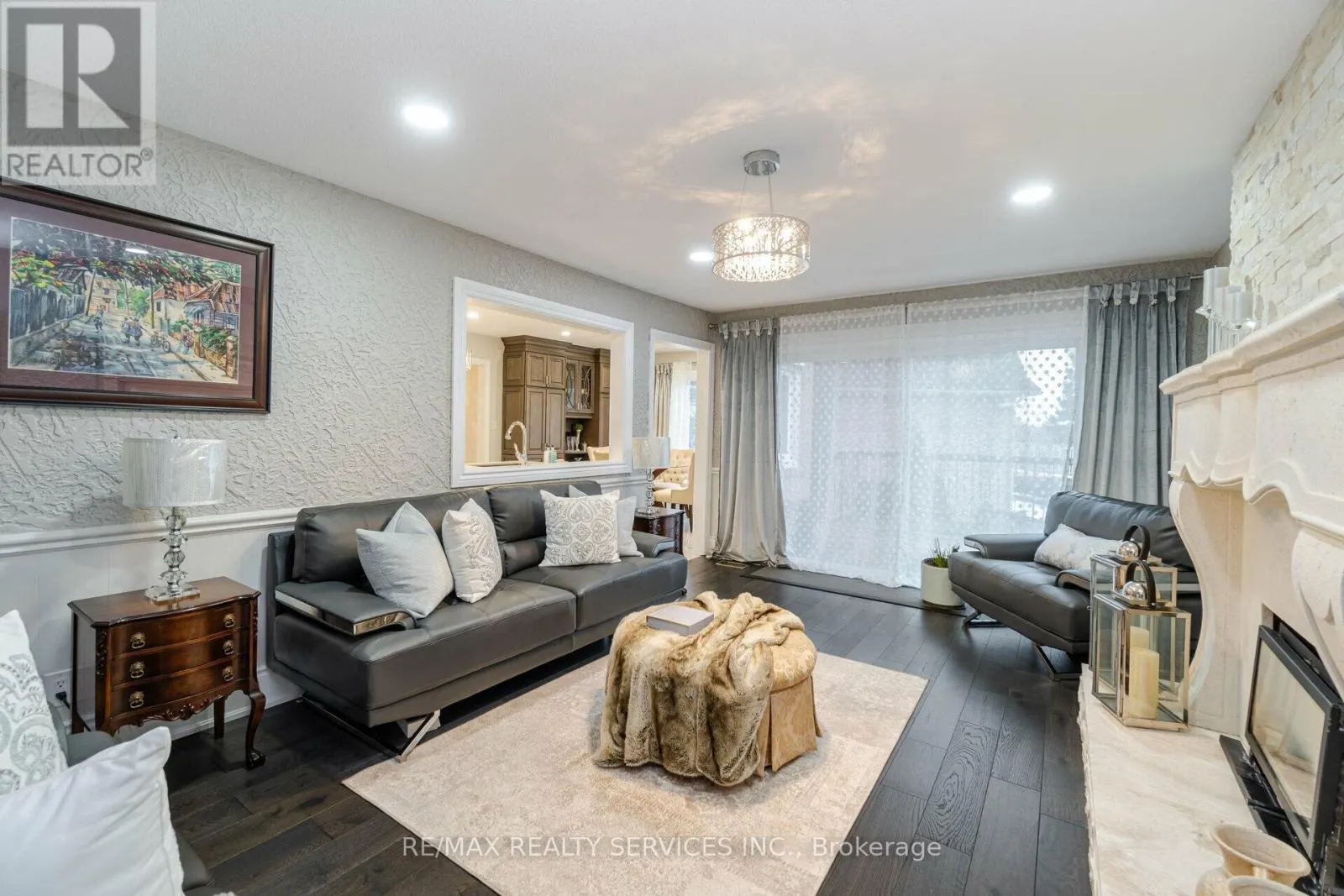 15 PINE RIDGE LANE