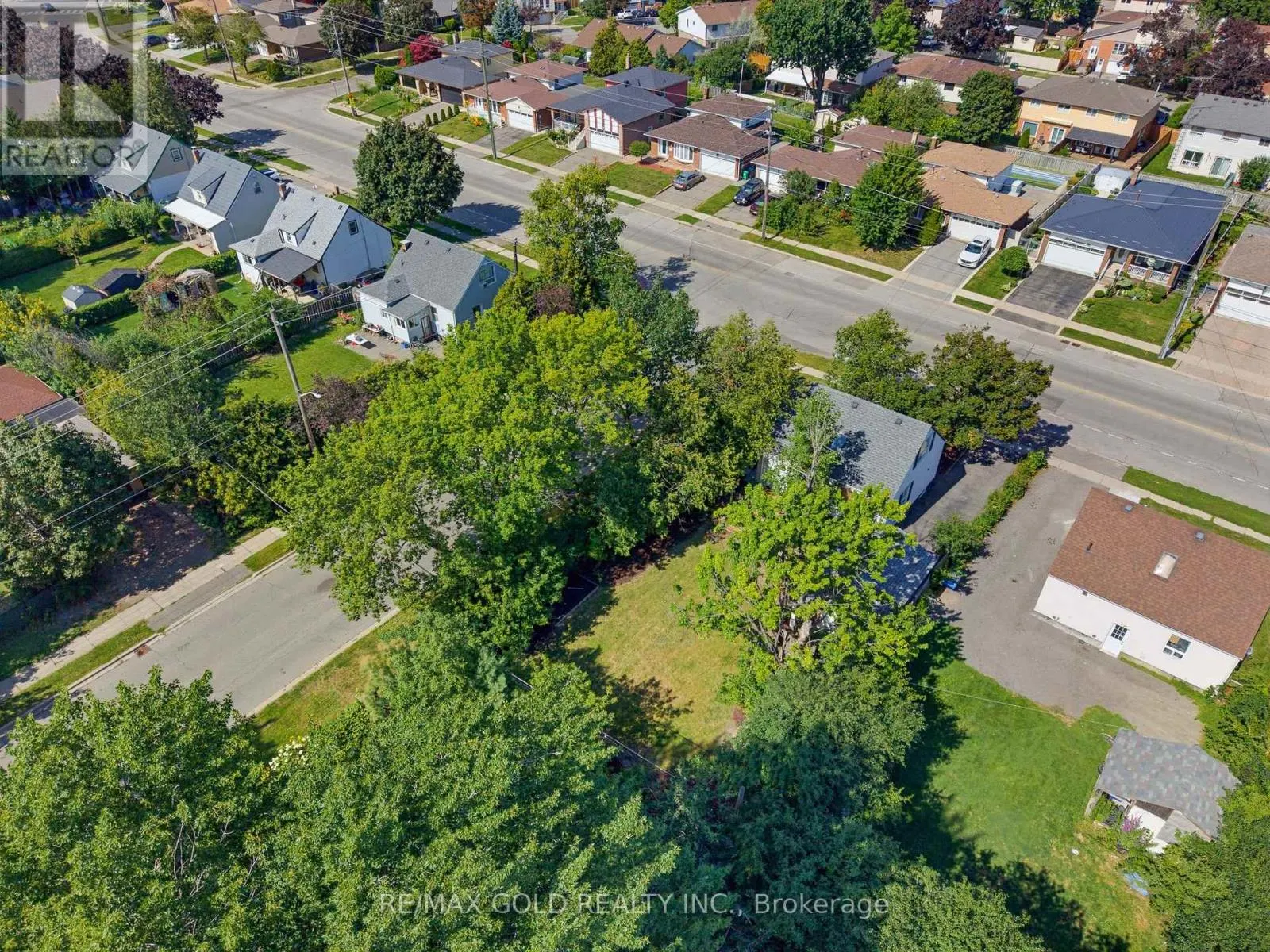 23 PLEASANTVIEW AVENUE
