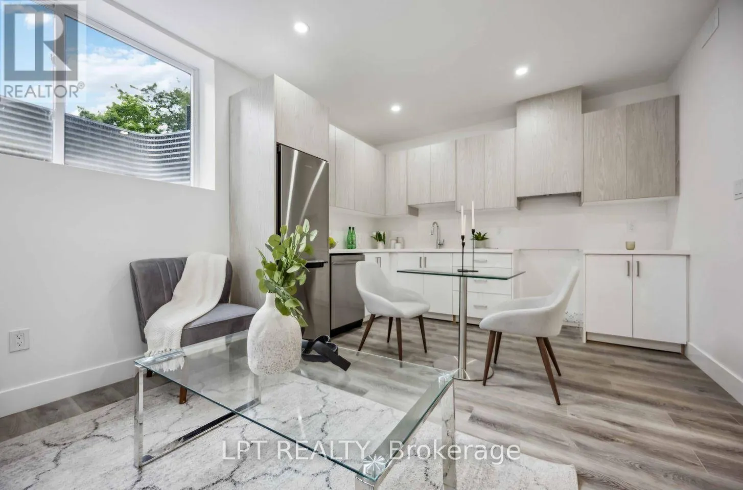 3 - 19 HATFIELD CRESCENT