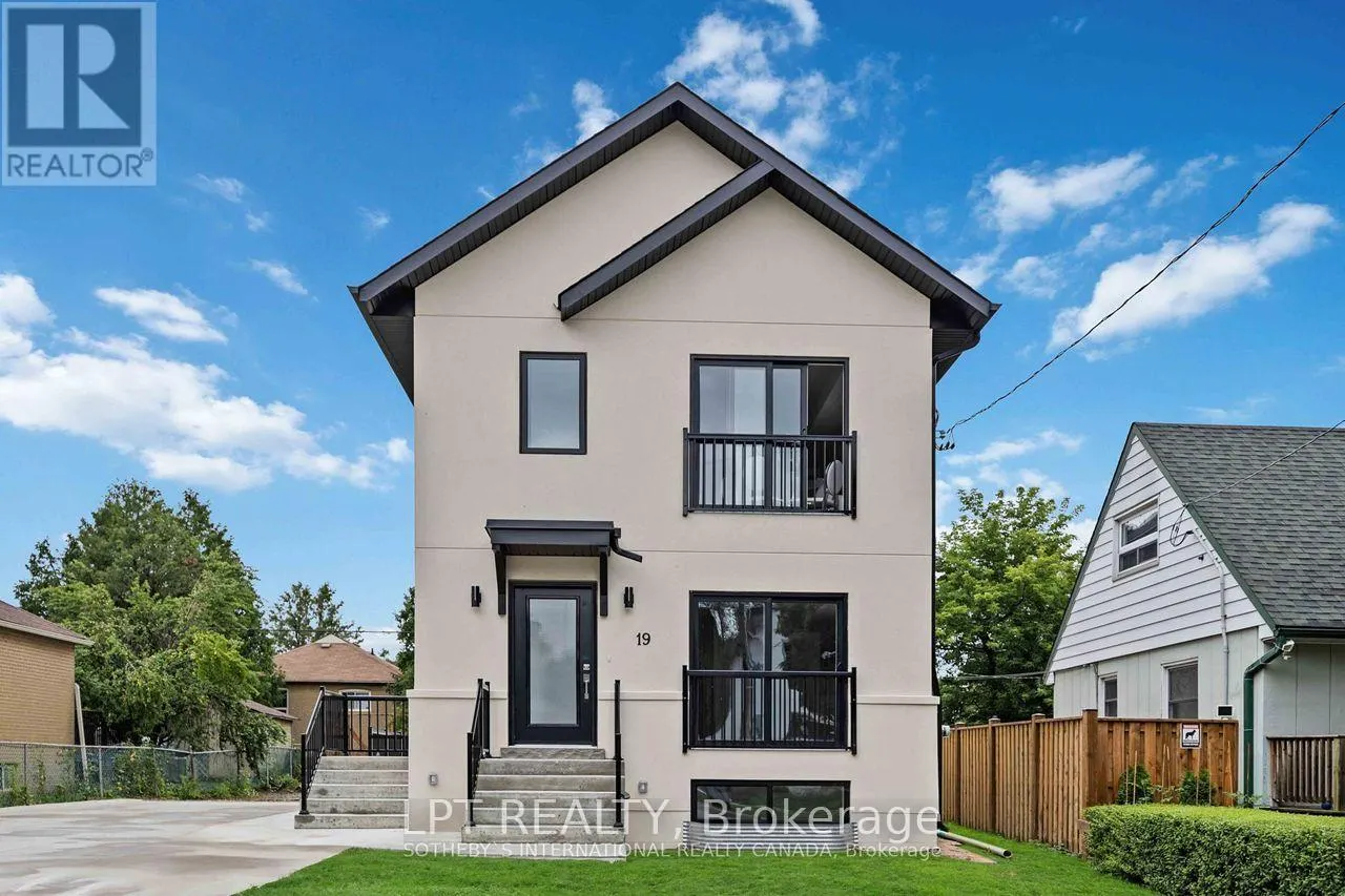 3 - 19 HATFIELD CRESCENT