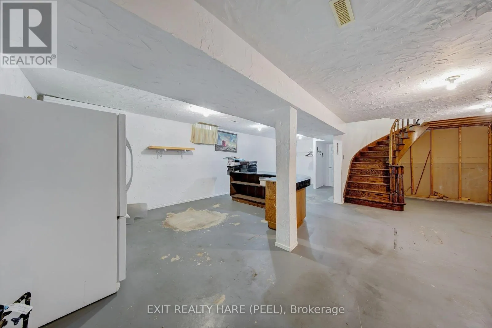 45 MOSSBANK DRIVE