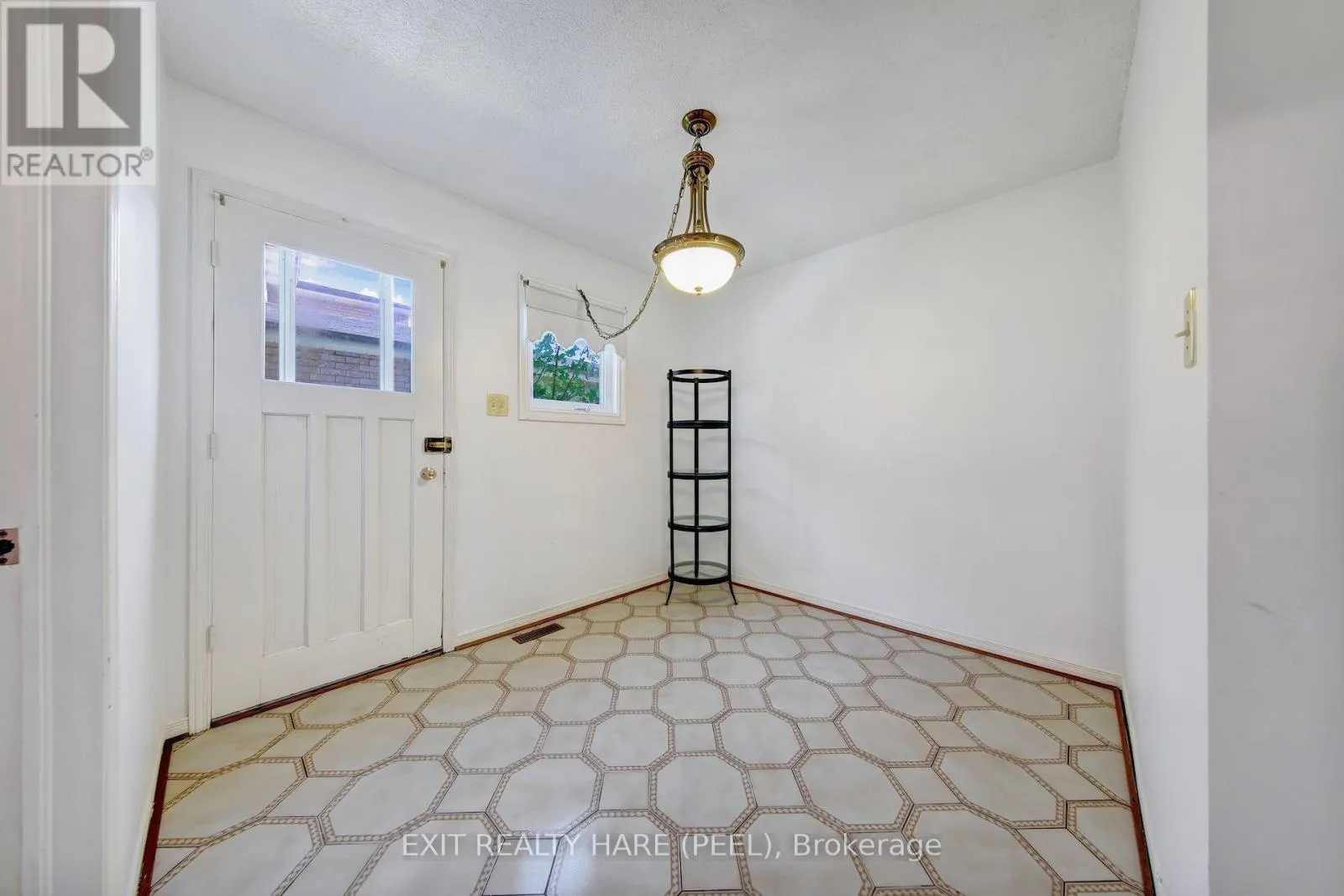 45 MOSSBANK DRIVE