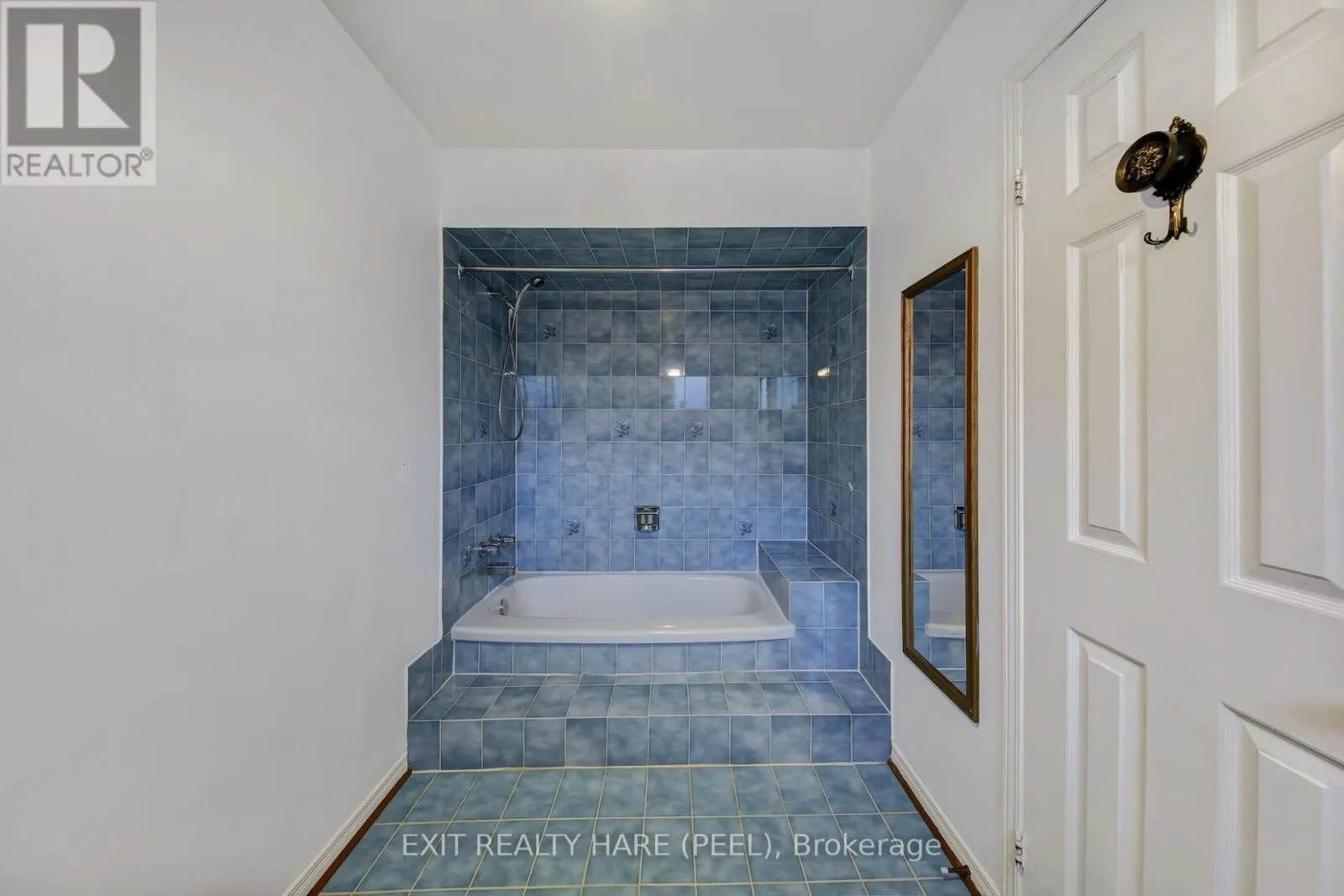45 MOSSBANK DRIVE