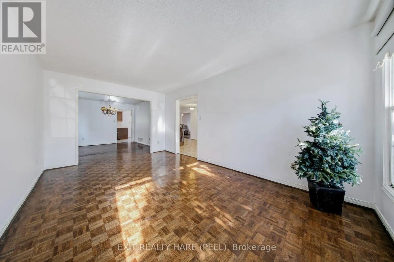 45 MOSSBANK DRIVE