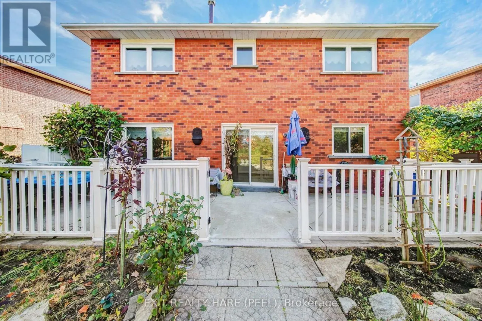 45 MOSSBANK DRIVE
